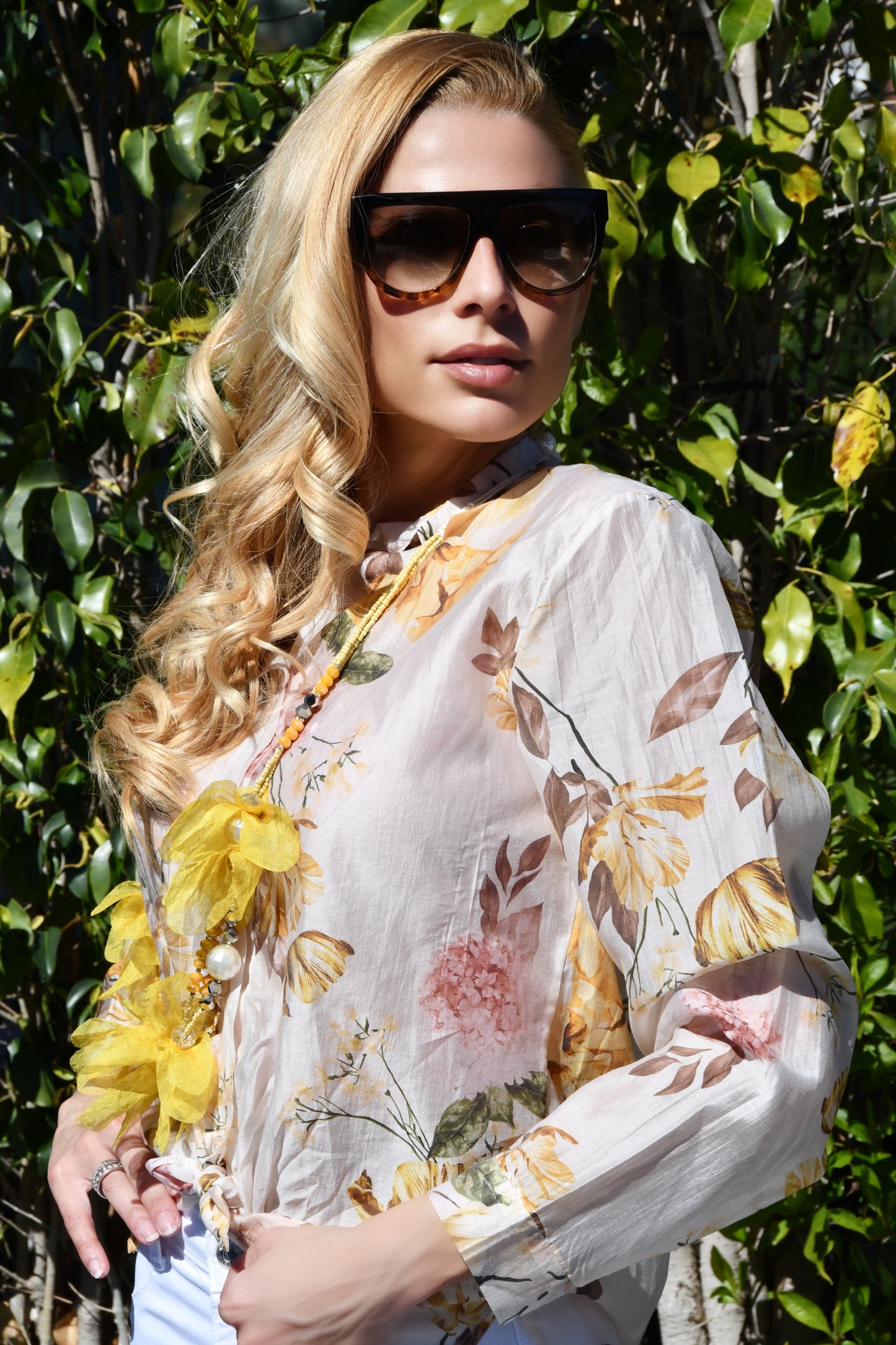 Camisa Fiori e Nodo